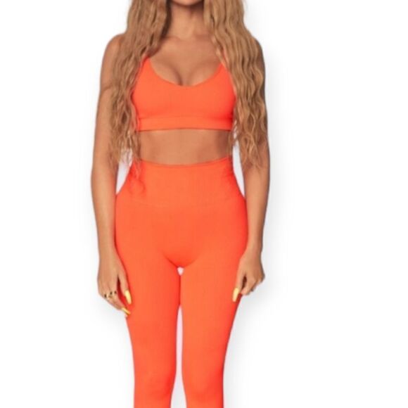 Good American seamless chunky rib bra, 1/2 - Picture 2 of 8